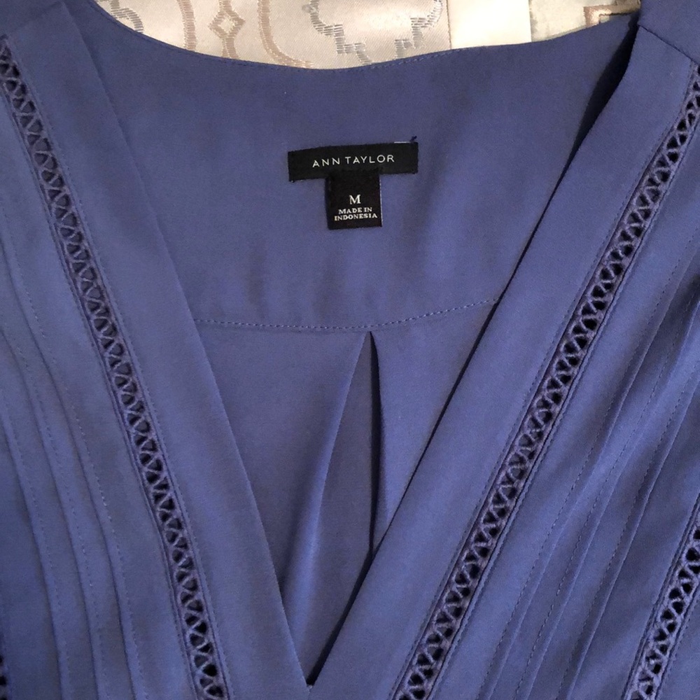 Ann Taylor short sleeve top - Picture 5 of 5